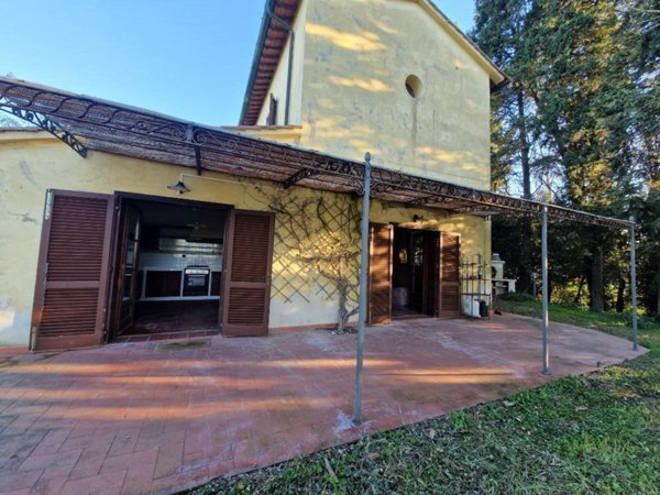 casa indipendente in vendita a Casciana Terme Lari in zona Usigliano
