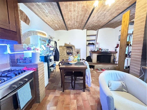 casa indipendente in vendita a Casciana Terme Lari in zona Casciana Terme