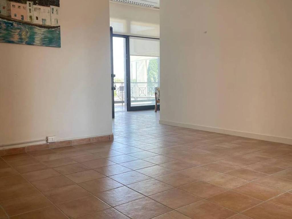 ufficio in vendita a Casciana Terme Lari in zona Perignano