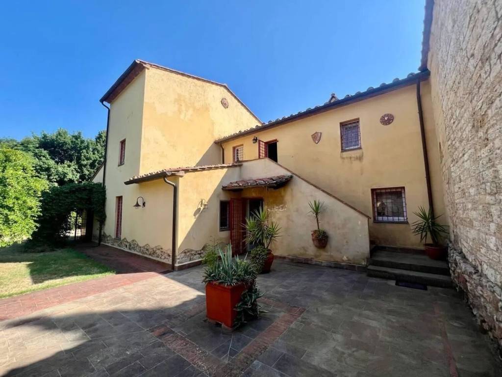 casa indipendente in vendita a Casciana Terme Lari in zona Casciana Terme