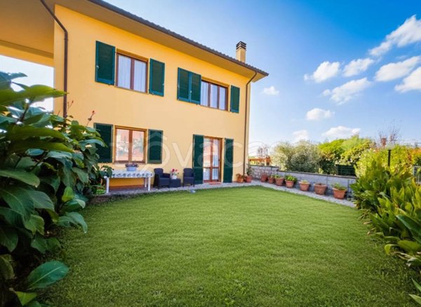 casa indipendente in vendita a Casciana Terme Lari in zona Perignano