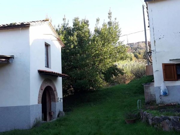 casa indipendente in vendita a Casciana Terme Lari in zona Lari