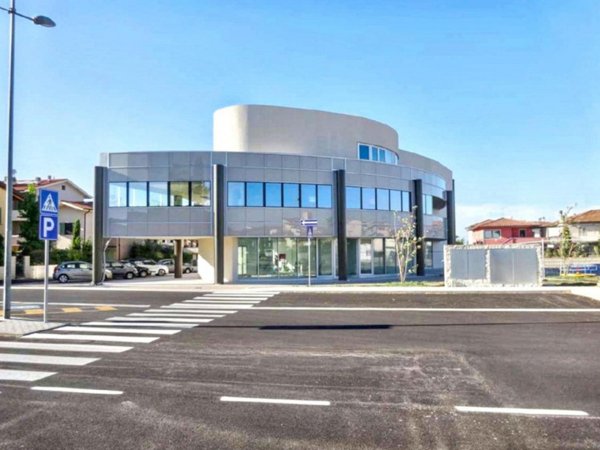 negozio in vendita a Casciana Terme Lari