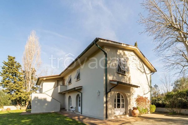casa indipendente in vendita a Casciana Terme Lari in zona Lari