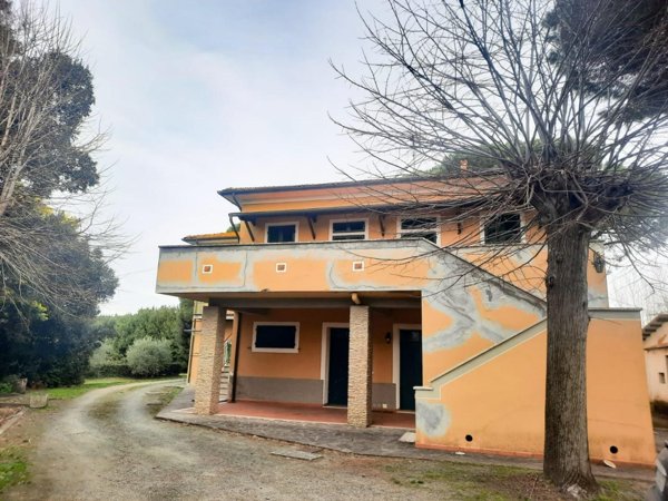 casa indipendente in vendita a Casciana Terme Lari in zona Perignano