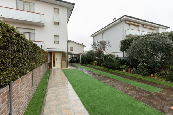 casa indipendente in vendita a Casciana Terme Lari