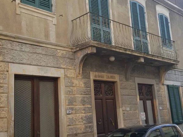 intera palazzina in vendita a Casciana Terme Lari in zona Casciana Terme