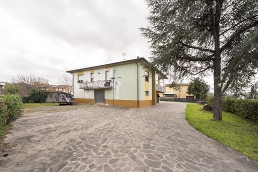 appartamento in vendita a Casciana Terme Lari in zona Perignano