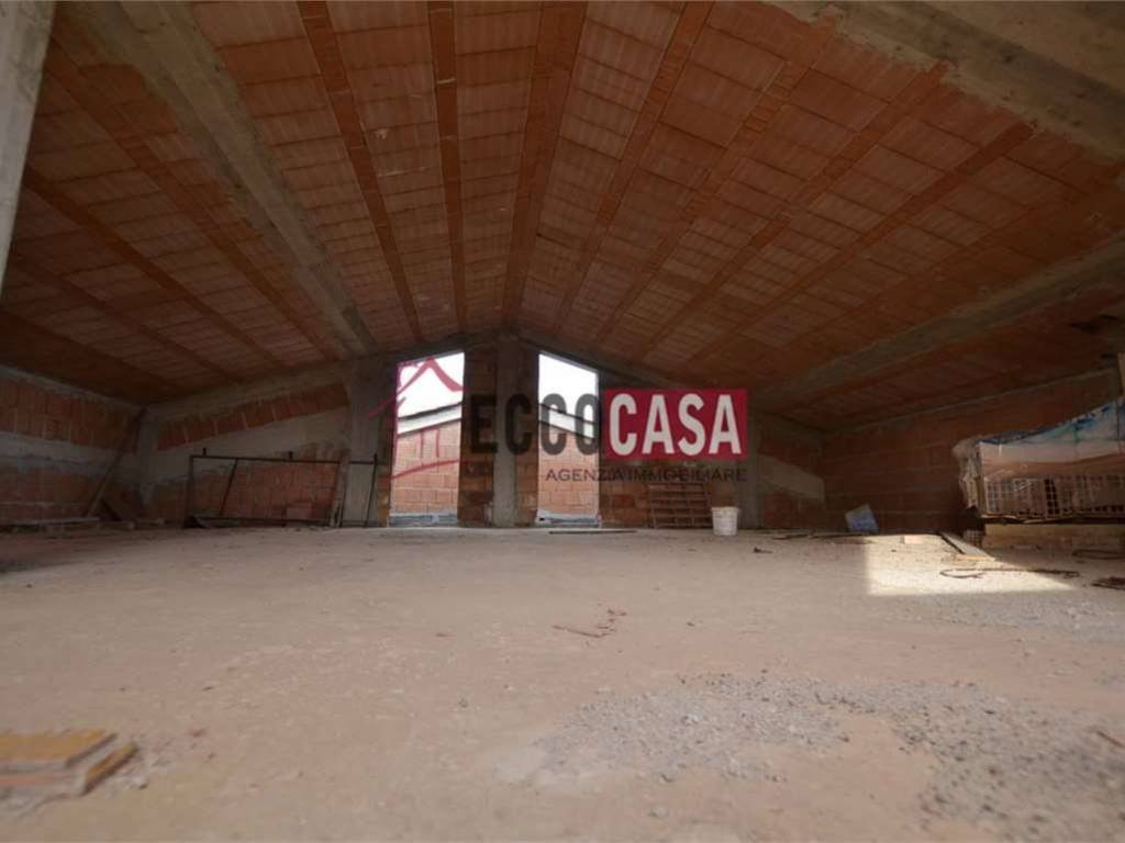 intera palazzina in vendita a Casciana Terme Lari in zona Lari