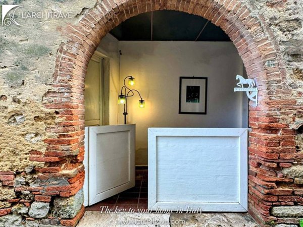 casa indipendente in vendita a Casciana Terme Lari in zona Parlascio