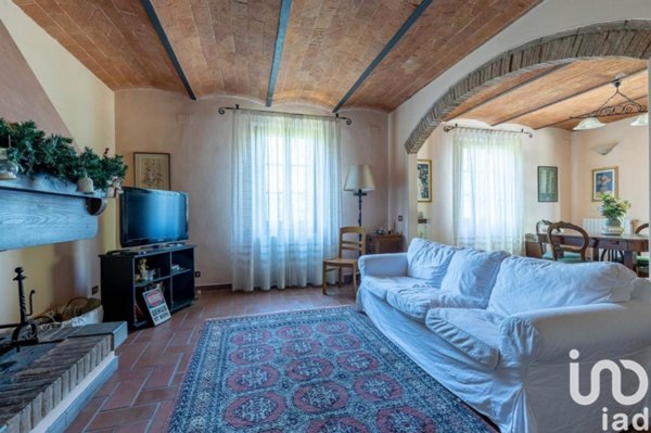 casa indipendente in vendita a Casciana Terme Lari in zona Cevoli
