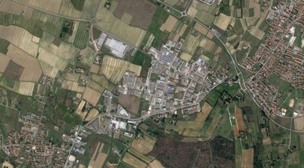 locale commerciale in vendita a Casciana Terme Lari in zona Perignano