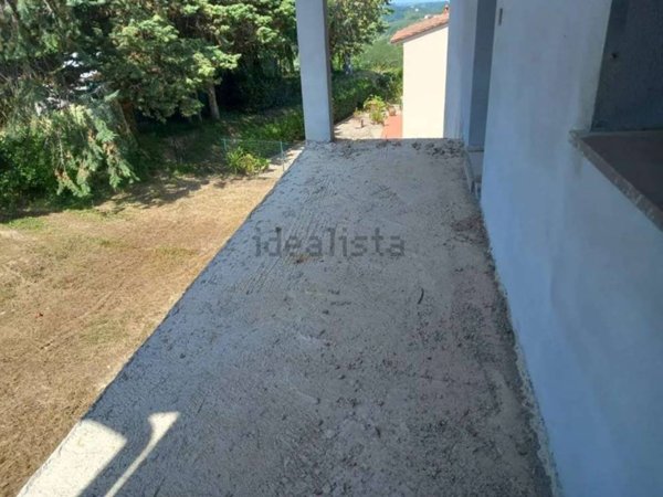 casa indipendente in vendita a Casciana Terme Lari in zona Lari