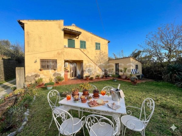 casa indipendente in vendita a Casciana Terme Lari in zona Usigliano