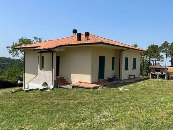 casa indipendente in vendita a Casciana Terme Lari in zona Collemontanino