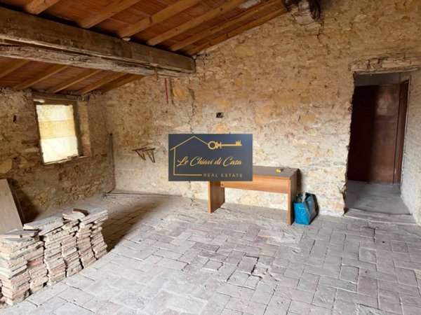 appartamento in vendita a Casciana Terme Lari in zona Casciana Alta