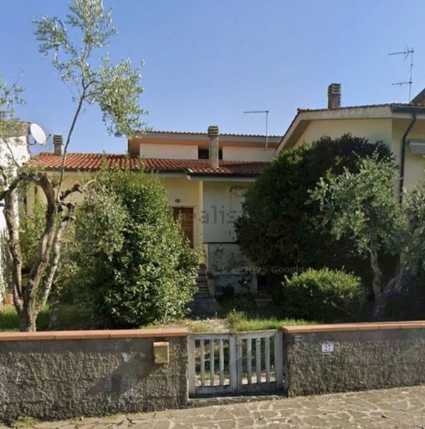 casa indipendente in vendita a Casciana Terme Lari in zona Perignano