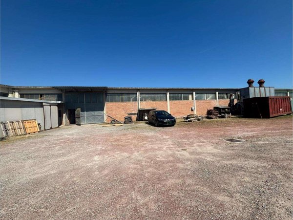 capannone in vendita a Casciana Terme Lari in zona La Capannina