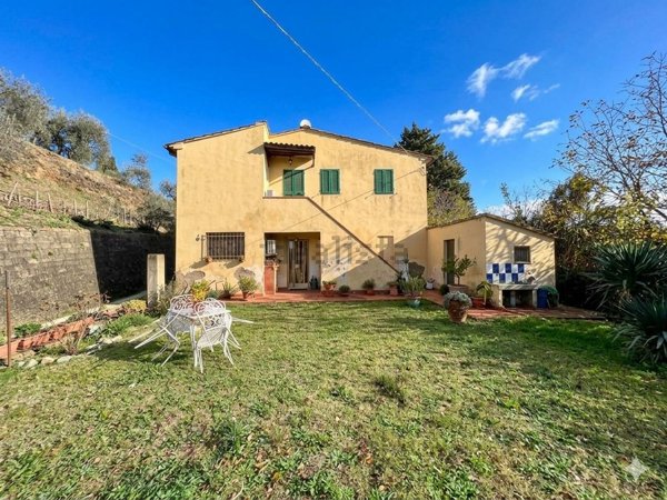 casa indipendente in vendita a Casciana Terme Lari in zona Usigliano