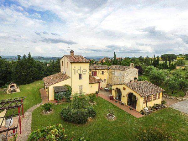 casa indipendente in vendita a Casciana Terme Lari in zona Colle