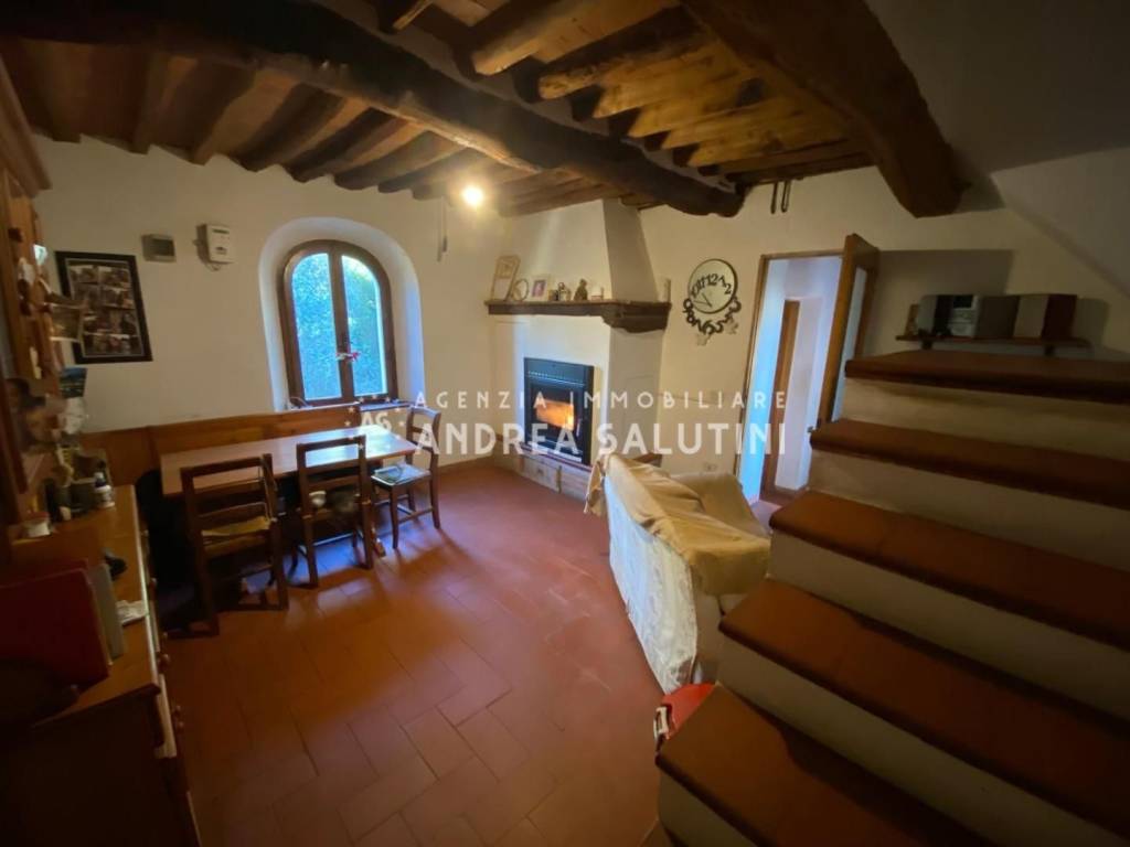 casa indipendente in vendita a Casciana Terme Lari in zona Lari