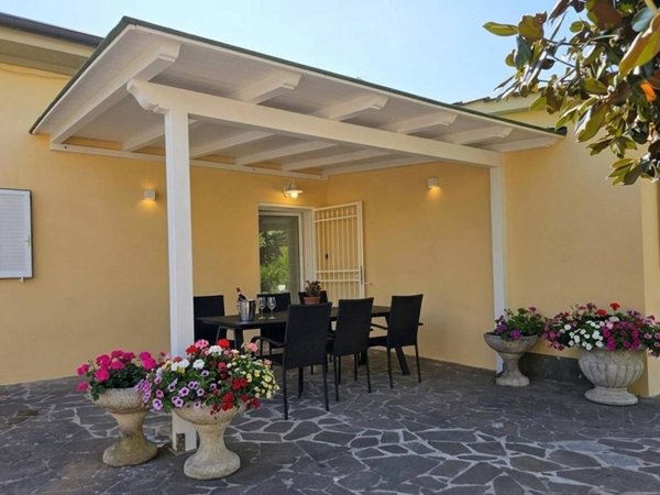 casa indipendente in vendita a Casciana Terme Lari in zona Quattro Strade