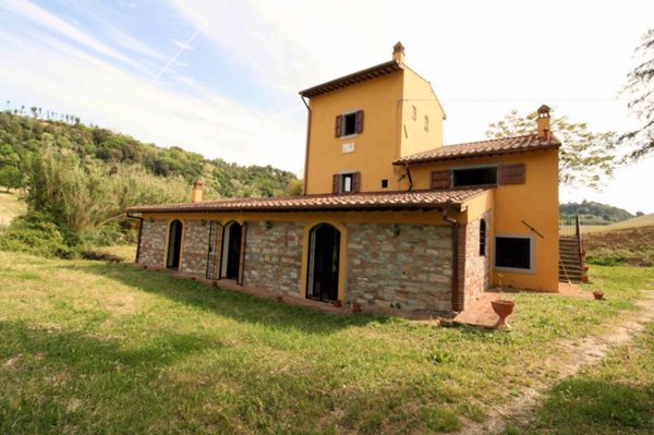 casa indipendente in vendita a Casciana Terme Lari in zona Sant'Ermo