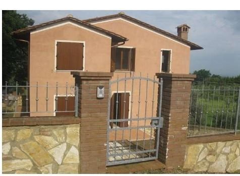 casa indipendente in vendita a Casciana Terme Lari in zona Parlascio
