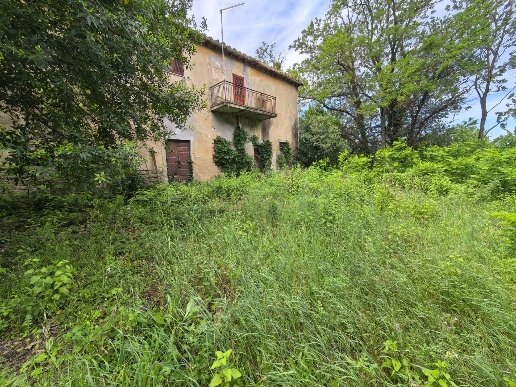 casa indipendente in vendita a Casciana Terme Lari in zona Parlascio