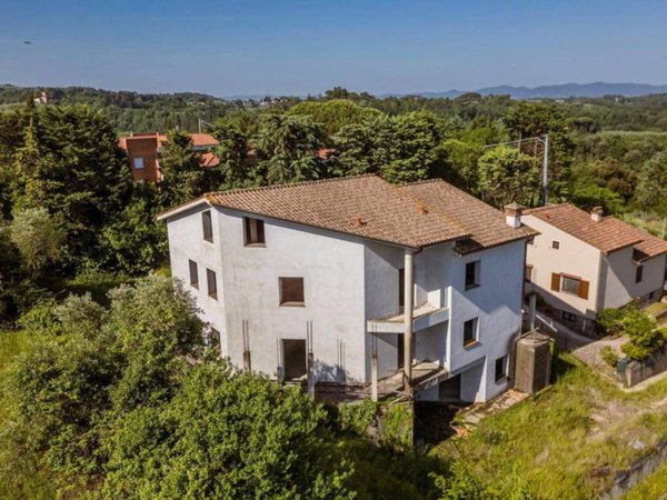 casa indipendente in vendita a Casciana Terme Lari in zona Lari