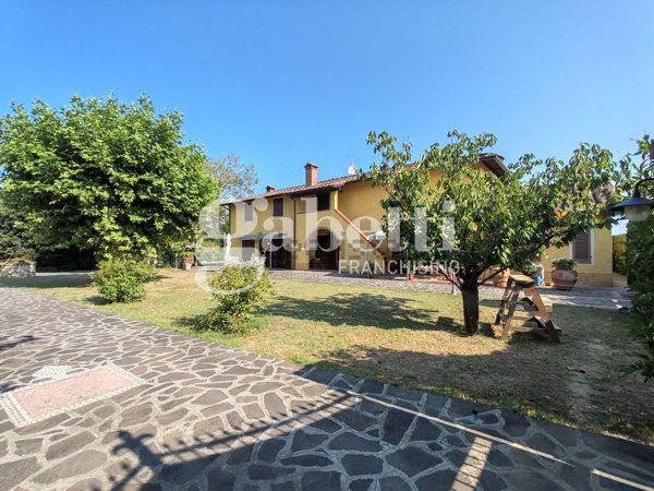 casa indipendente in vendita a Casciana Terme Lari in zona Perignano