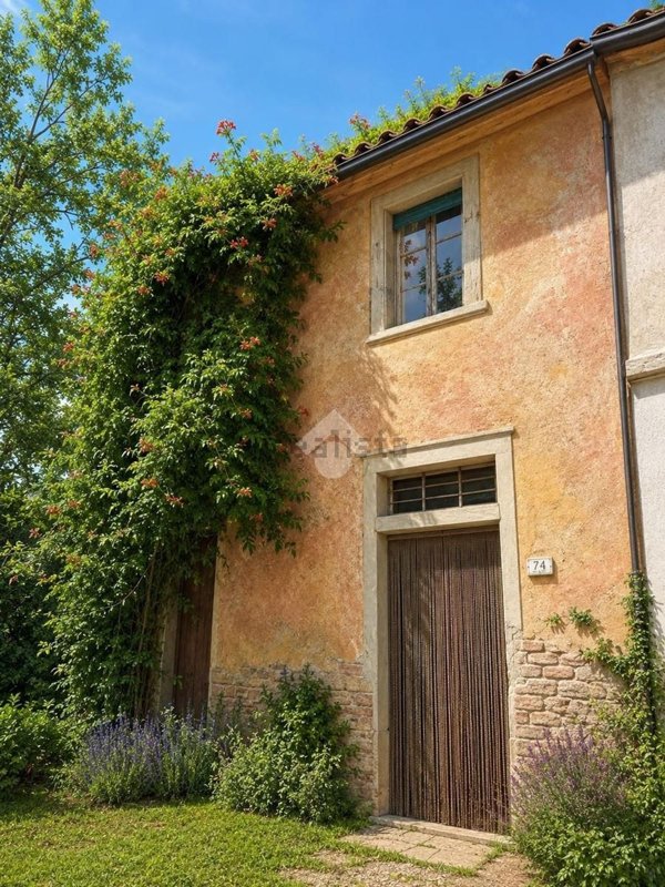 appartamento in vendita a Casciana Terme Lari in zona Perignano