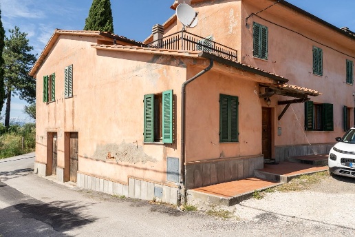 casa indipendente in vendita a Casciana Terme Lari in zona Lari