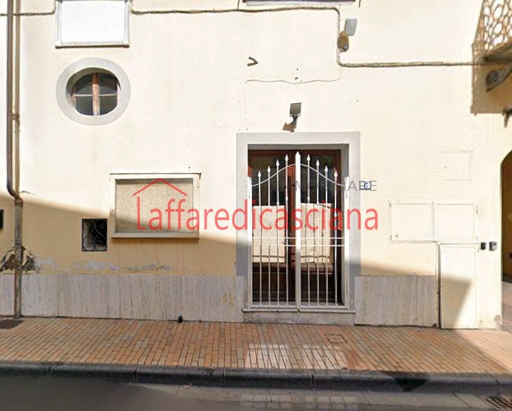 negozio in vendita a Casciana Terme Lari in zona Casciana Terme
