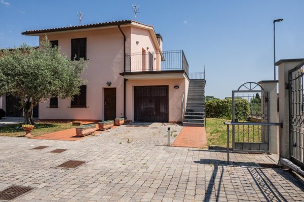 appartamento in vendita a Casciana Terme Lari in zona Quattro Strade