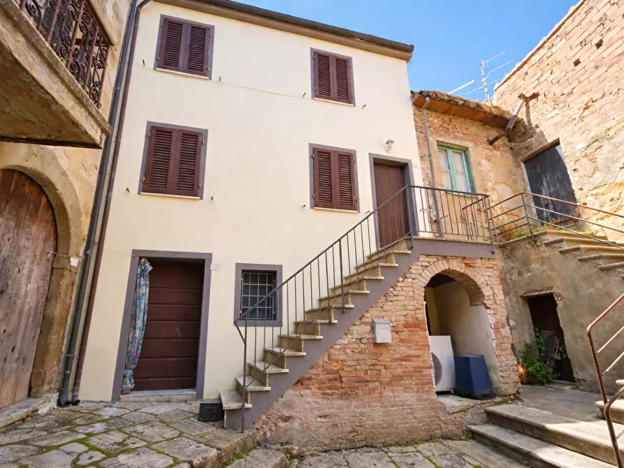 casa indipendente in vendita a Casciana Terme Lari in zona Lari
