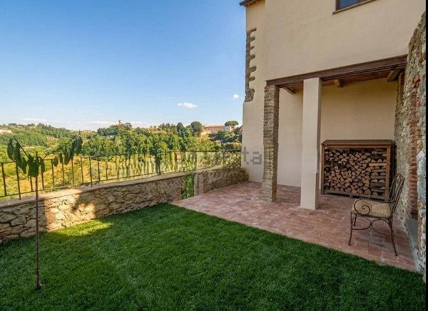 casa semindipendente in vendita a Casciana Terme Lari in zona Lari