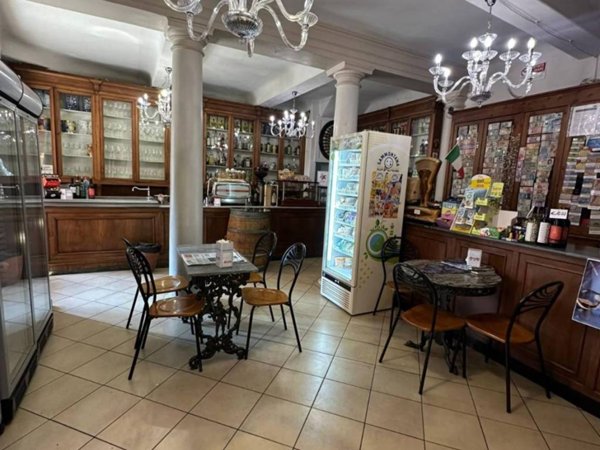 negozio in vendita a Casciana Terme Lari in zona Lari