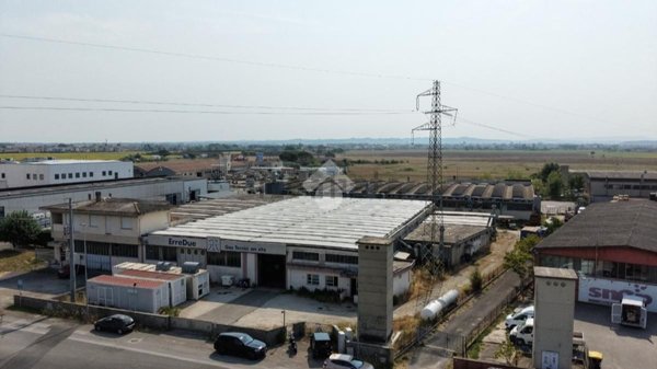 capannone in vendita a Casciana Terme Lari in zona Lavaiano
