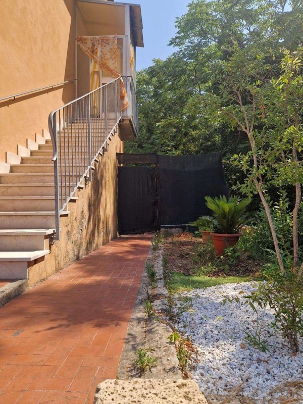 appartamento in vendita a Casciana Terme Lari in zona Lari