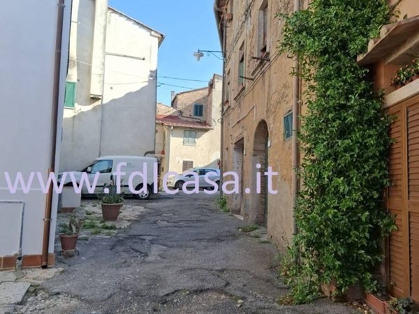 appartamento in vendita a Casciana Terme Lari in zona Collemontanino