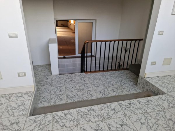 capannone in vendita a Casciana Terme Lari in zona Lavaiano