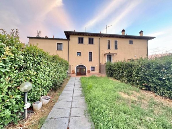 appartamento in vendita a Casciana Terme Lari in zona Perignano