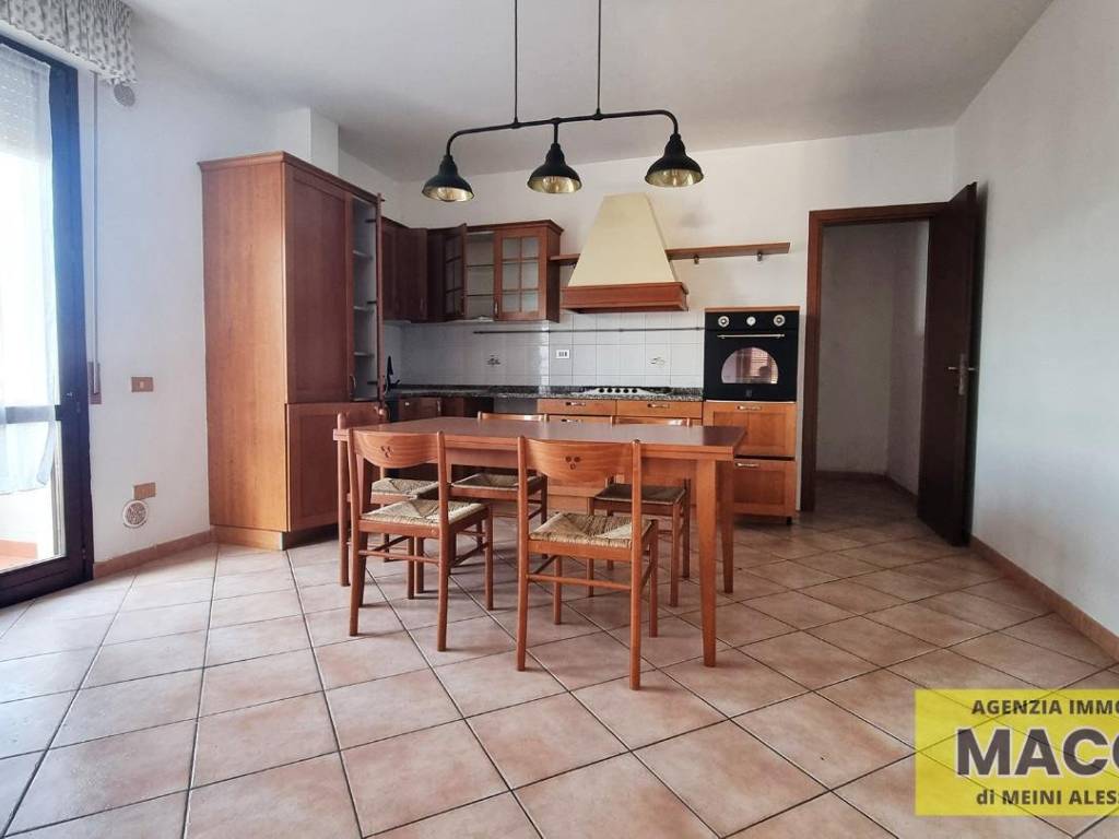 appartamento in vendita a Casciana Terme Lari in zona Perignano