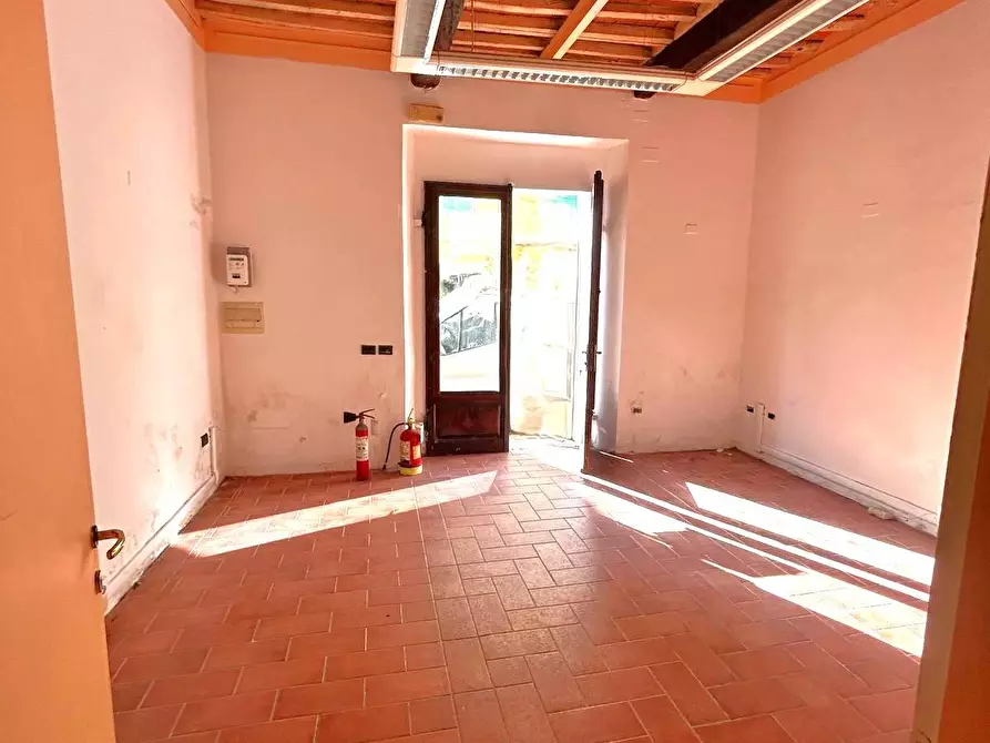 locale commerciale in vendita a Casciana Terme Lari in zona Casciana Terme