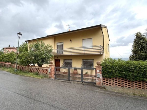 casa indipendente in vendita a Casciana Terme Lari in zona Casciana Terme