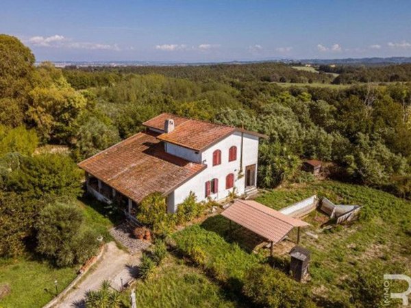 casa indipendente in vendita a Casciana Terme Lari in zona Boschi
