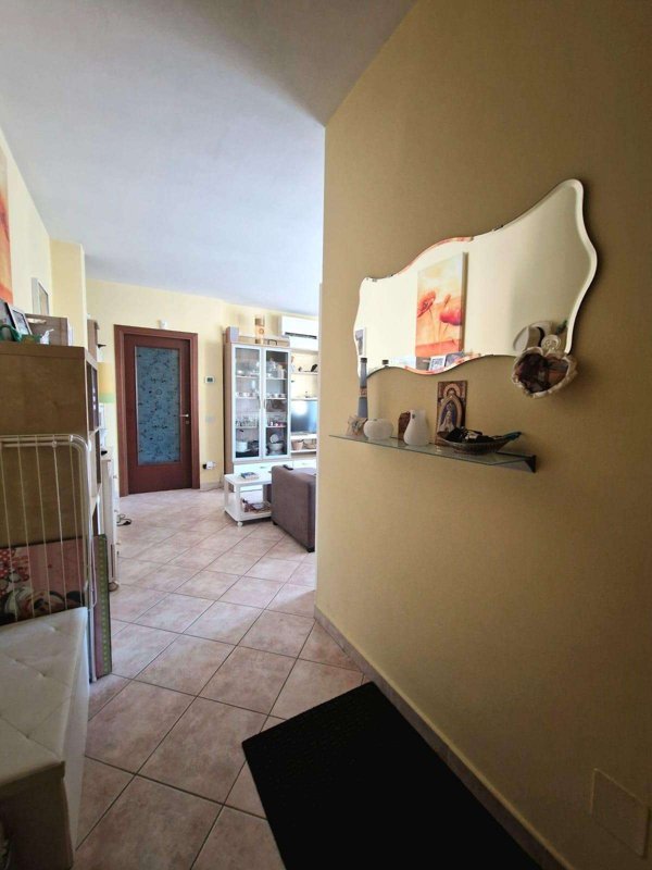 appartamento in vendita a Casciana Terme Lari in zona Perignano
