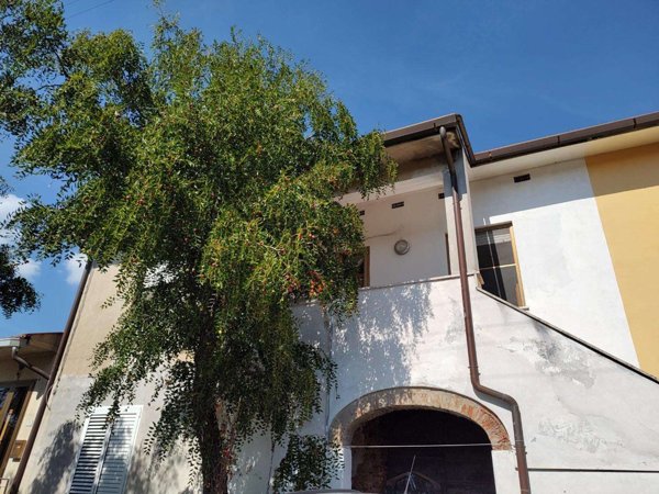 appartamento in vendita a Casciana Terme Lari in zona Boschi
