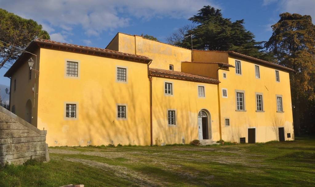 casa indipendente in vendita a Crespina Lorenzana in zona Colle